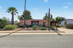 945 S La Higuera, Green Valley, AZ 85614 - Photo 1