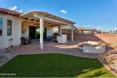 810 N Observation Trail, Green Valley, AZ 85614 - Photo 9