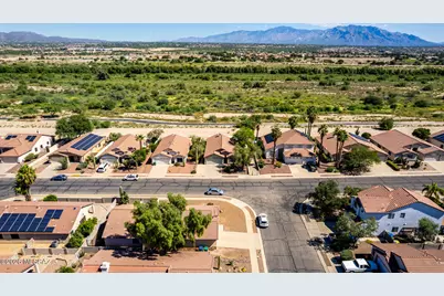 8596 N Sayante Way, Tucson, AZ 85743 - Photo 29