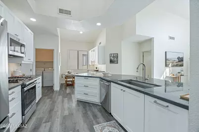 10008 E VÃ­a Del Pasto, Tucson, AZ 85747 - Photo 17