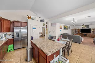 8229 W Melanitta Dr, Tucson, AZ 85757 - Photo 13