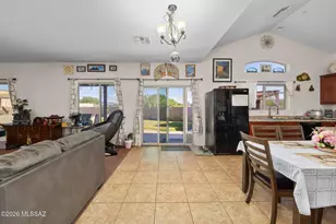 8229 W Melanitta Dr, Tucson, AZ 85757 - Photo 17
