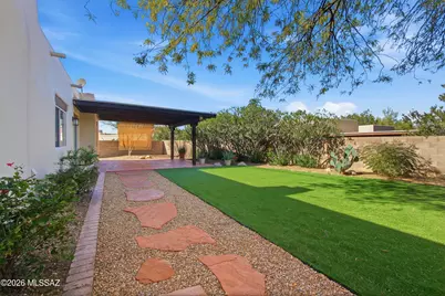 10627 E Northern Crest Drive, Tucson, AZ 85748 - Photo 13