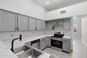10627 E Northern Crest Dr, Tucson, AZ 85748 - Photo 23