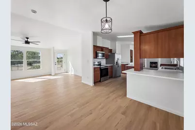 10205 S Summit Point Drive, Tucson, AZ 85756 - Photo 13