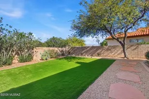 10627 E Northern Crest Dr, Tucson, AZ 85748 - Photo 11
