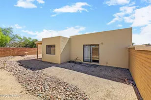 8961 E Linden St, Tucson, AZ 85715 - Photo 33