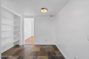 8909 E Palm Tree Dr, Tucson, AZ 85710 - Photo 29