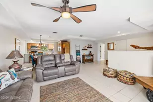1073 N Paseo Iris, Green Valley, AZ 85614 - Photo 5