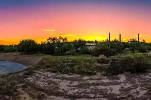 9239 N Peridot Vis Ave, Tucson, AZ 85742 - Photo 21