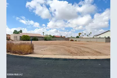 8964 W Century Drive, Arizona City, AZ 85123 - Photo 11