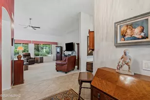 1952 E Wintergreen Dr, Green Valley, AZ 85614 - Photo 7