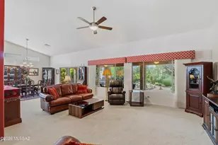 1952 E Wintergreen Dr, Green Valley, AZ 85614 - Photo 9