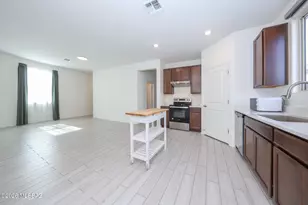10554 W Harrigan Dr, Marana, AZ 85653 - Photo 11