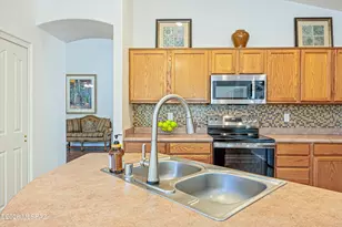 63140 E Whispering Tree Ln, Saddlebrooke, AZ 85739 - Photo 17