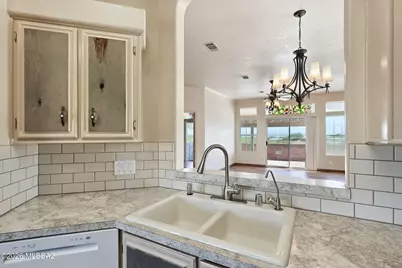 512 W Riverdale Court, Green Valley, AZ 85614 - Photo 17