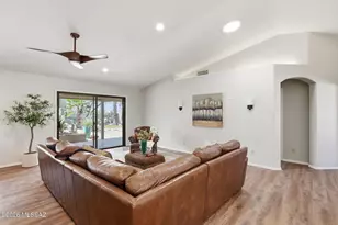 1950 E Desert Lark Pass, Green Valley, AZ 85614 - Photo 11