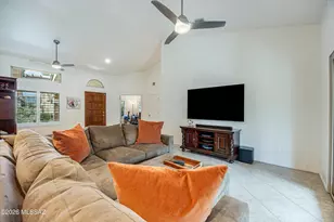 1460 E Desert Starling Ln, Tucson, AZ 85737 - Photo 15