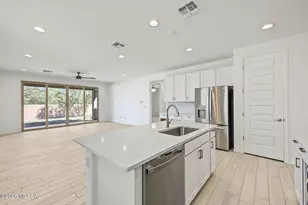 10940 W Sarabella Dr, Marana, AZ 85653 - Photo 3