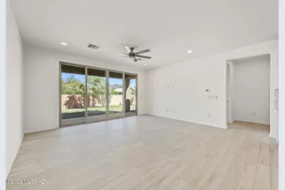 10940 W Sarabella Drive, Marana, AZ 85653 - Photo 7