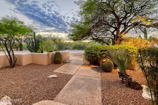 5500 N Hacienda Del Sol Rd, Tucson, AZ 85718 - Photo 9