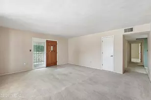 152 E Paseo De Golf, Green Valley, AZ 85614 - Photo 11