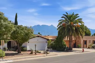 152 E Paseo De Golf, Green Valley, AZ 85614 - Photo 1