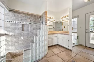 4740 E Camino la Brinca, Tucson, AZ 85718 - Photo 17
