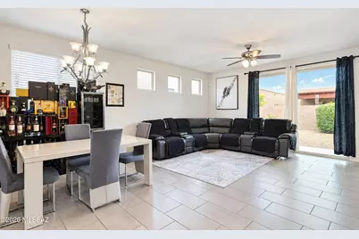 8928 E Wright School Loop, Tucson, AZ 85715 - Photo 3