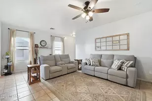 21556 E Reunion Rd, Red Rock, AZ 85145 - Photo 3