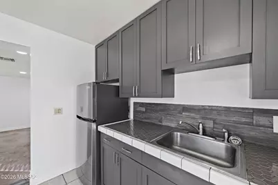 218 E Linden Street, Tucson, AZ 85705 - Photo 9