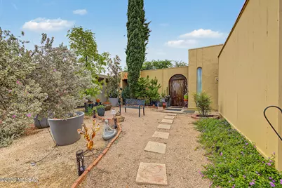 1740 S Desert Vista Drive, Tucson, AZ 85748 - Photo 33