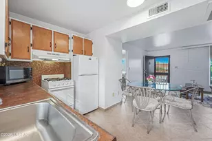 230 S Paseo Sarta, Green Valley, AZ 85614 - Photo 19