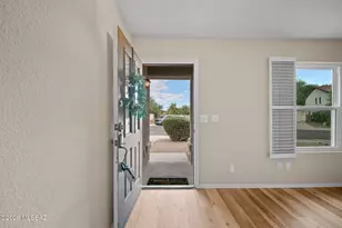 10095 N Mill Crossing Way, Tucson, AZ 85743 - Photo 7