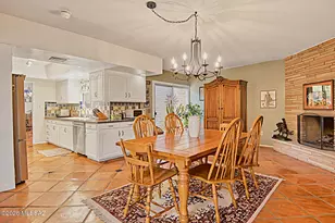 10160 N Valle Del Oro Dr, Tucson, AZ 85737 - Photo 5