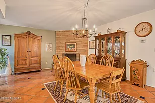 10160 N Valle Del Oro Dr, Tucson, AZ 85737 - Photo 11