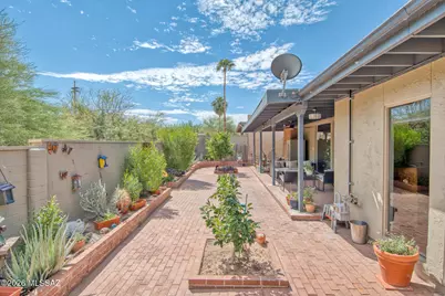 10160 N Valle Del Oro Drive, Tucson, AZ 85737 - Photo 15