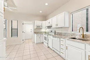 6078 N Running Deer Cir, Tucson, AZ 85750 - Photo 19
