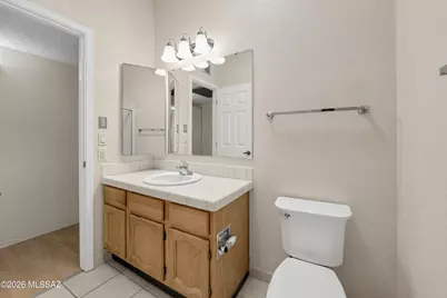 1750 W Camino Urbano, Green Valley, AZ 85622 - Photo 31