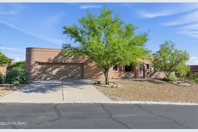 1750 W Camino Urbano, Green Valley, AZ 85622 - Photo 1