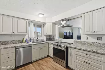 8325 E Louise Drive, Tucson, AZ 85730 - Photo 3