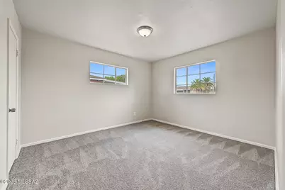 458 S Kenyon Drive, Tucson, AZ 85710 - Photo 15