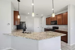 4479 S Sunrise Bluff Way, Tucson, AZ 85730 - Photo 7