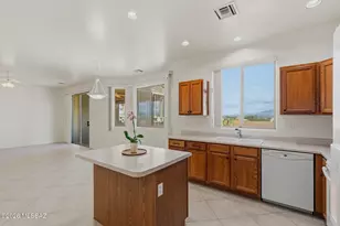 1206 N Laramie Ln, Green Valley, AZ 85614 - Photo 19