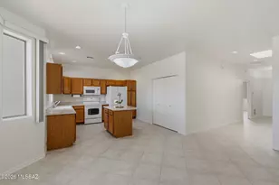 1206 N Laramie Ln, Green Valley, AZ 85614 - Photo 13