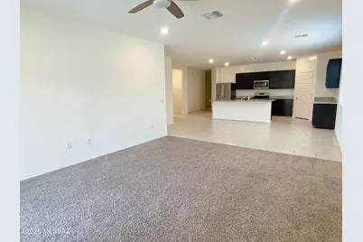9270 W Trotting Wolf Trail, Marana, AZ 85653 - Photo 7