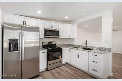 4020 E 27th Street, Tucson, AZ 85711 - Photo 1