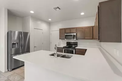 5733 E Vuelta De Nuestro Pueblo, Tucson, AZ 85756 - Photo 5