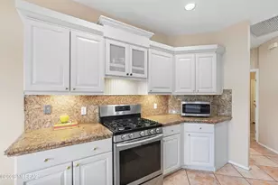 2258 E Buster Mountain Dr, Oro Valley, AZ 85755 - Photo 11