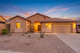 8007 N New Season Dr, Tucson, AZ 85743 - Photo 1